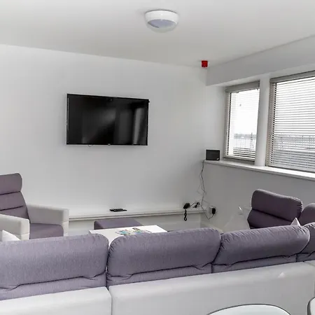 Hotel Bellavista Townhouses Cobh